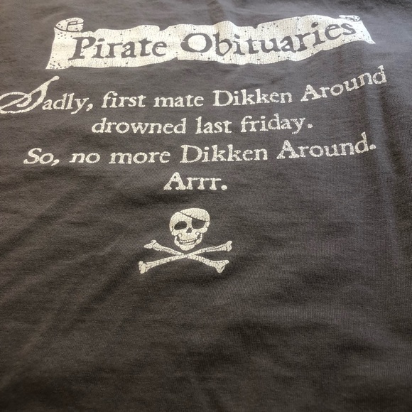 Prince Edward Island T-shirt  “ Pirate Obituaries” Large - Picture 9 of 11